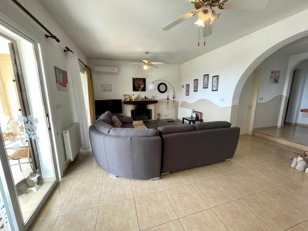 4 bedroom Villa in Kamares | ID 141 - 5