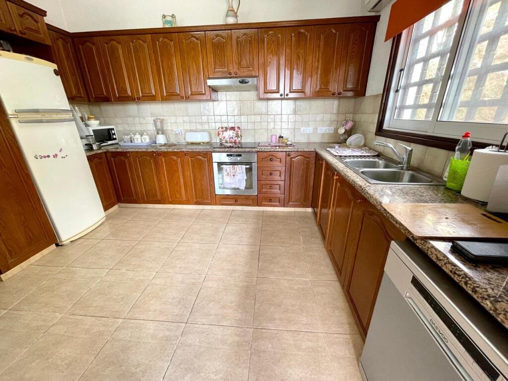 4 bedroom Villa in Kamares | ID 141 - 3