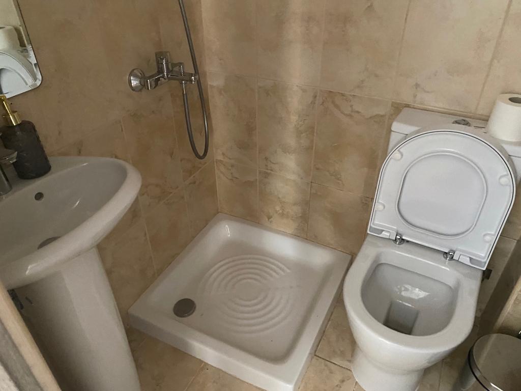 6 bedroom Villa in Peyia | ID 143 - 14